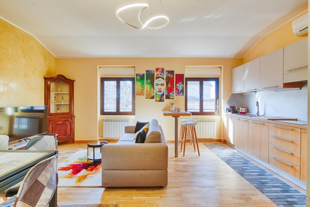 Frida Apartment Nuovo Luminoso Con Vista Aperta Trieste Dış mekan fotoğraf