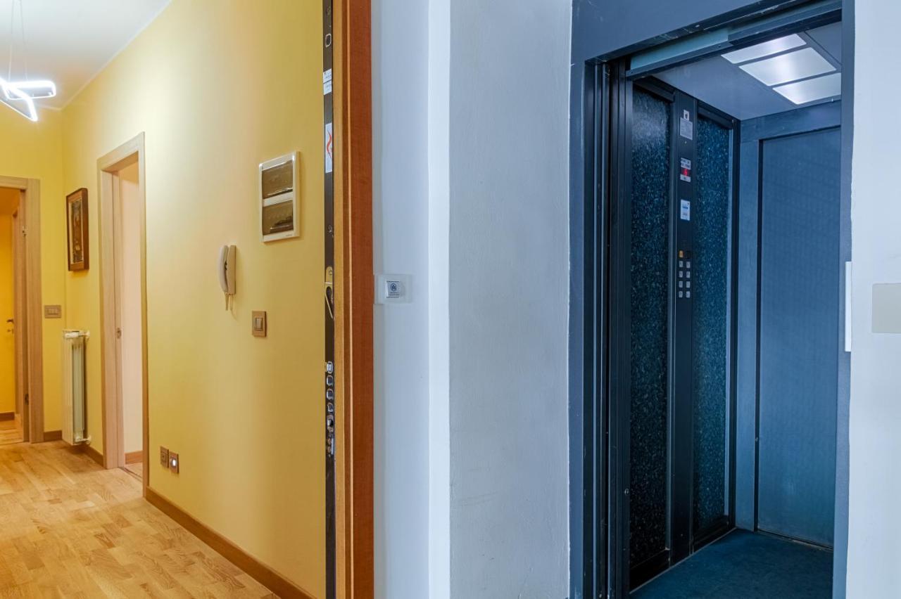 Frida Apartment Nuovo Luminoso Con Vista Aperta Trieste Dış mekan fotoğraf